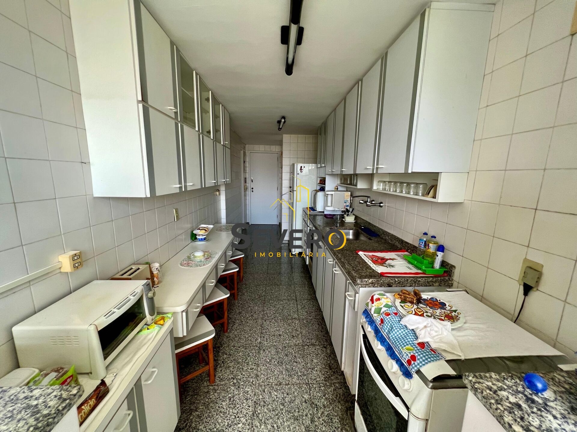 Apartamento à venda com 3 quartos, 161m² - Foto 18