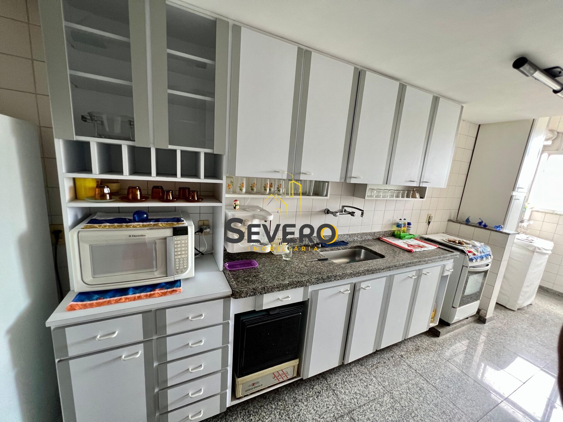 Apartamento à venda com 3 quartos, 161m² - Foto 17