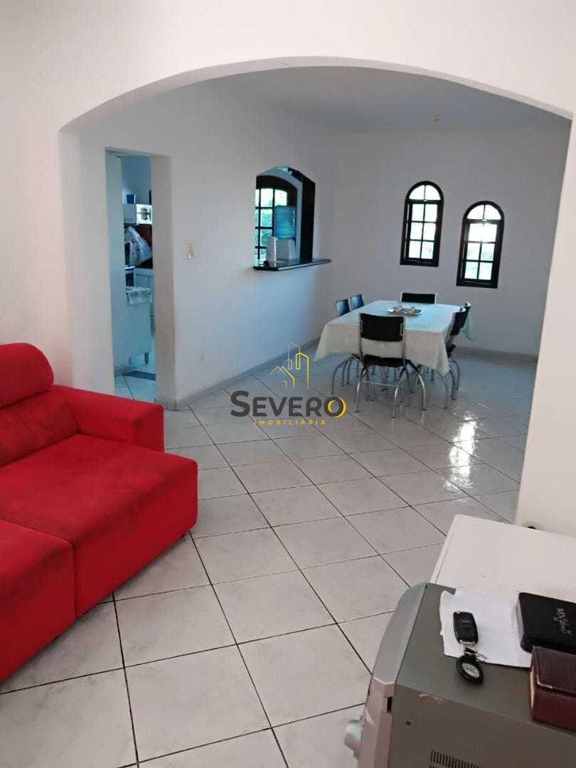 Casa à venda com 4 quartos, 150m² - Foto 3