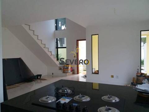 Casa à venda com 4 quartos, 140m² - Foto 10