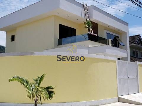 Casa à venda com 4 quartos, 140m² - Foto 2