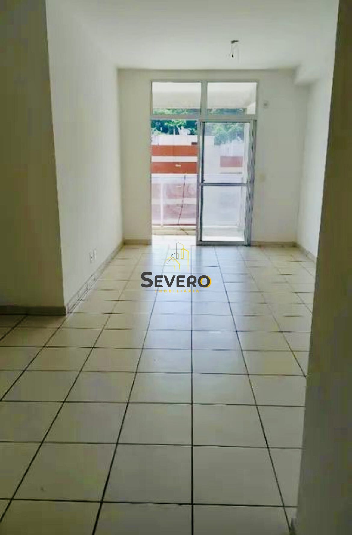 Apartamento à venda com 3 quartos, 100m² - Foto 1