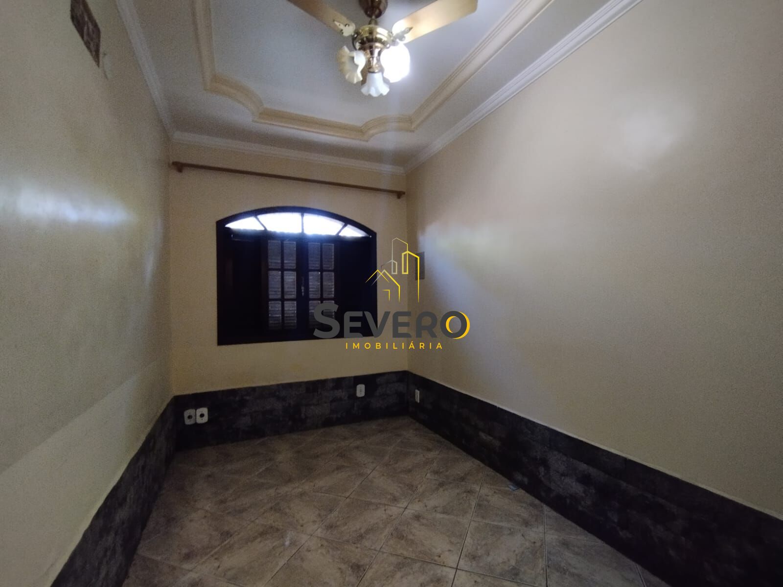 Casa à venda com 3 quartos, 360m² - Foto 16