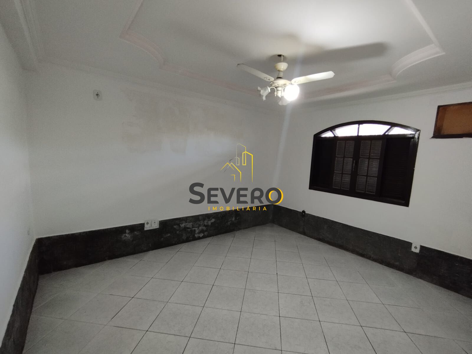 Casa à venda com 3 quartos, 360m² - Foto 15