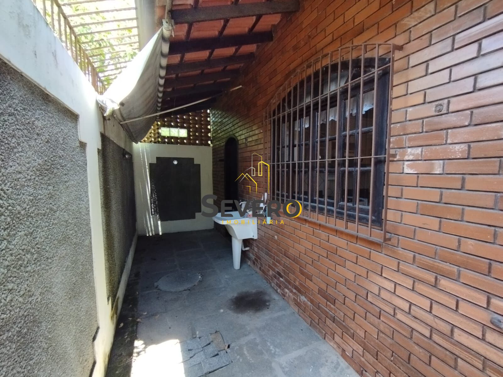 Casa à venda com 3 quartos, 360m² - Foto 9