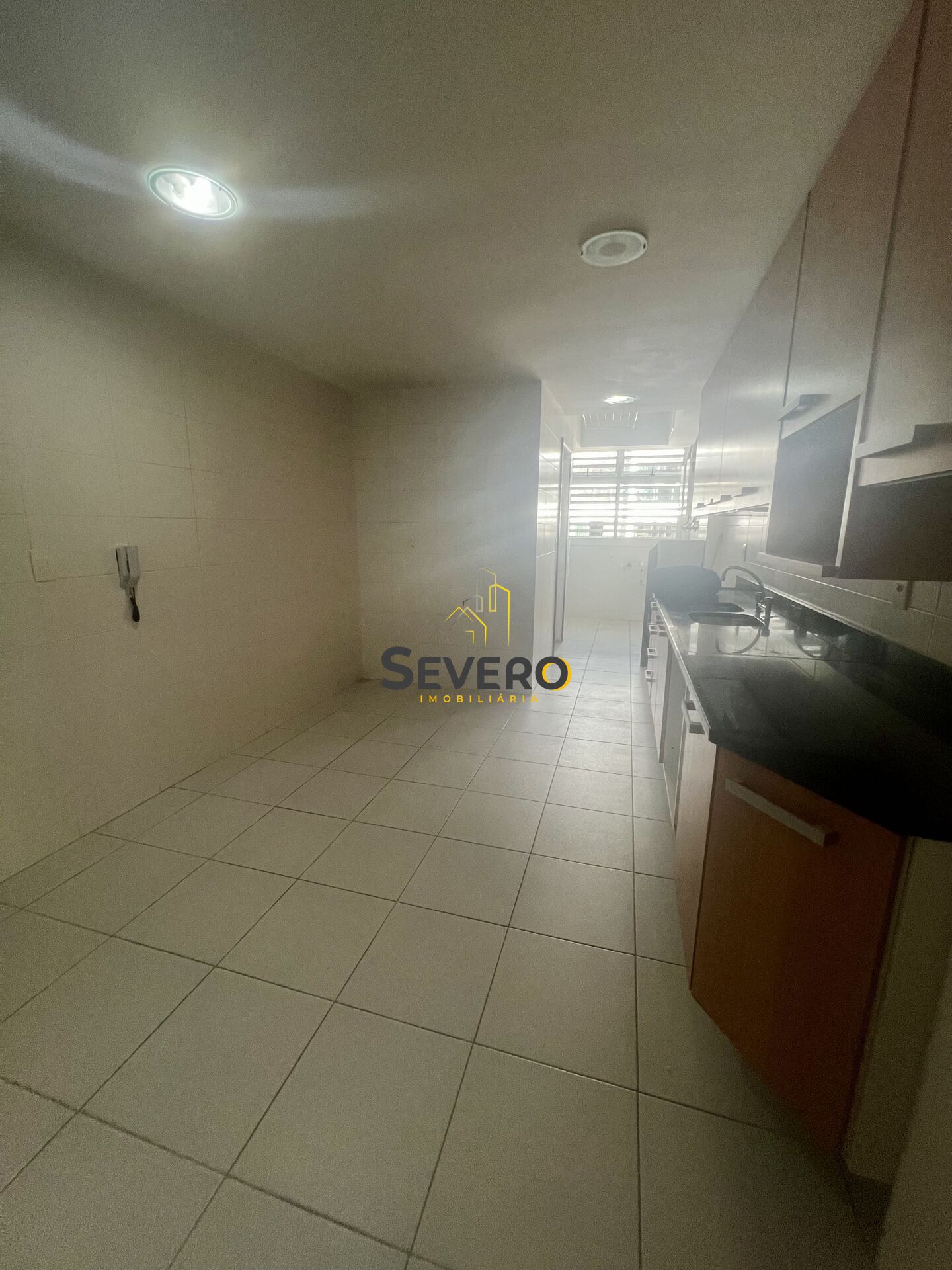 Apartamento à venda com 3 quartos, 115m² - Foto 7