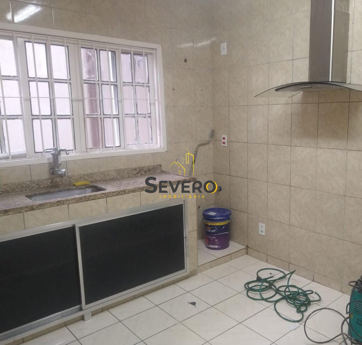 Casa à venda com 3 quartos, 360m² - Foto 9