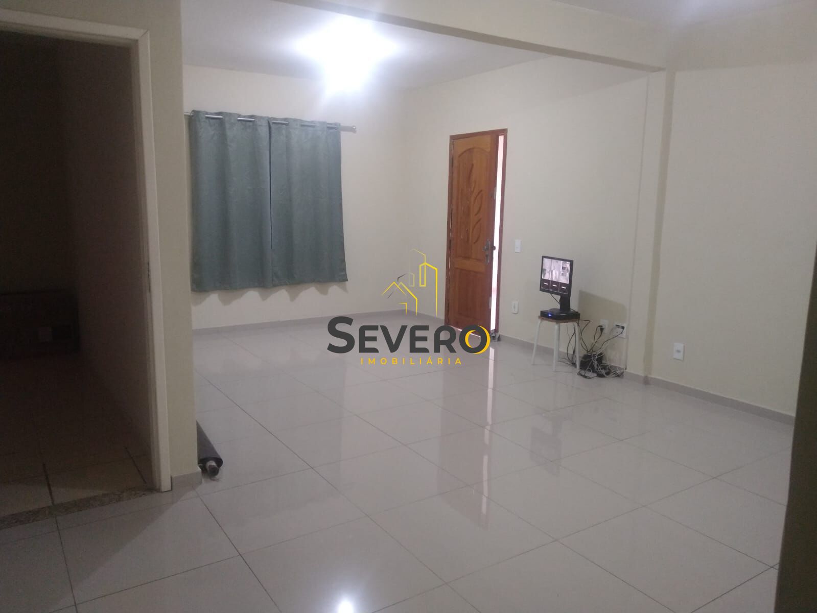 Casa à venda com 3 quartos, 360m² - Foto 4