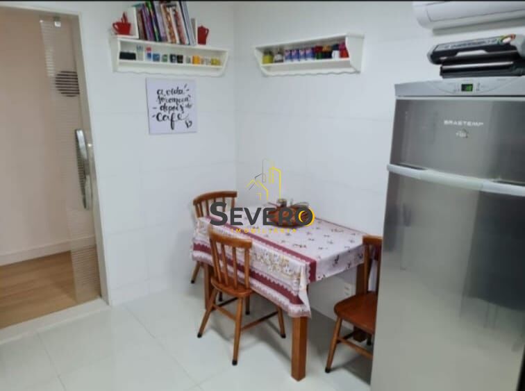 Apartamento à venda com 3 quartos, 140m² - Foto 6