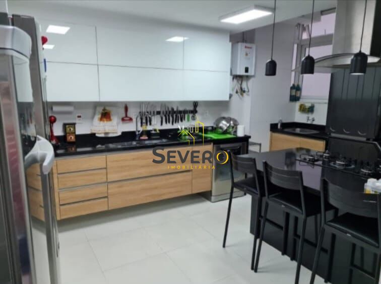 Apartamento à venda com 3 quartos, 140m² - Foto 5