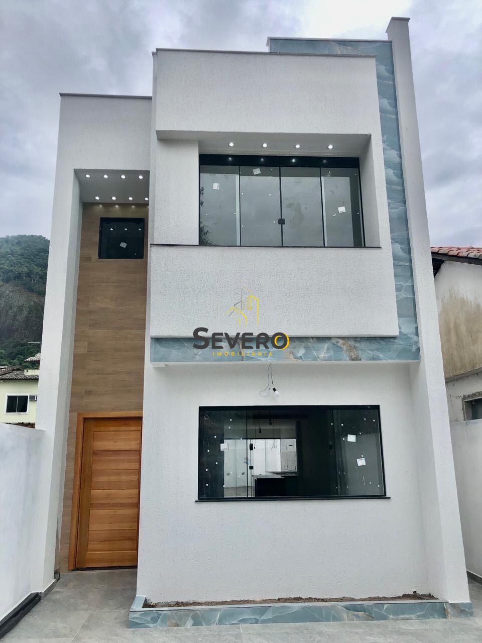 Casa à venda com 3 quartos, 180m² - Foto 4