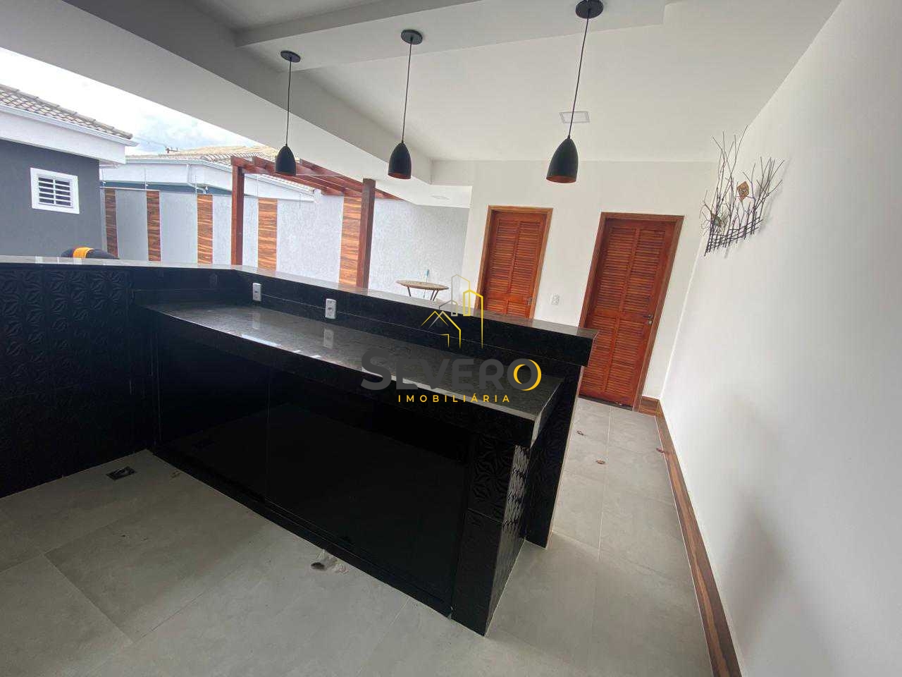 Casa à venda com 2 quartos, 120m² - Foto 11