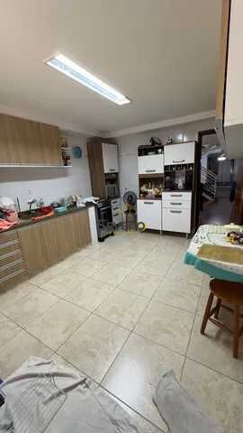 Casa à venda com 3 quartos, 180m² - Foto 6