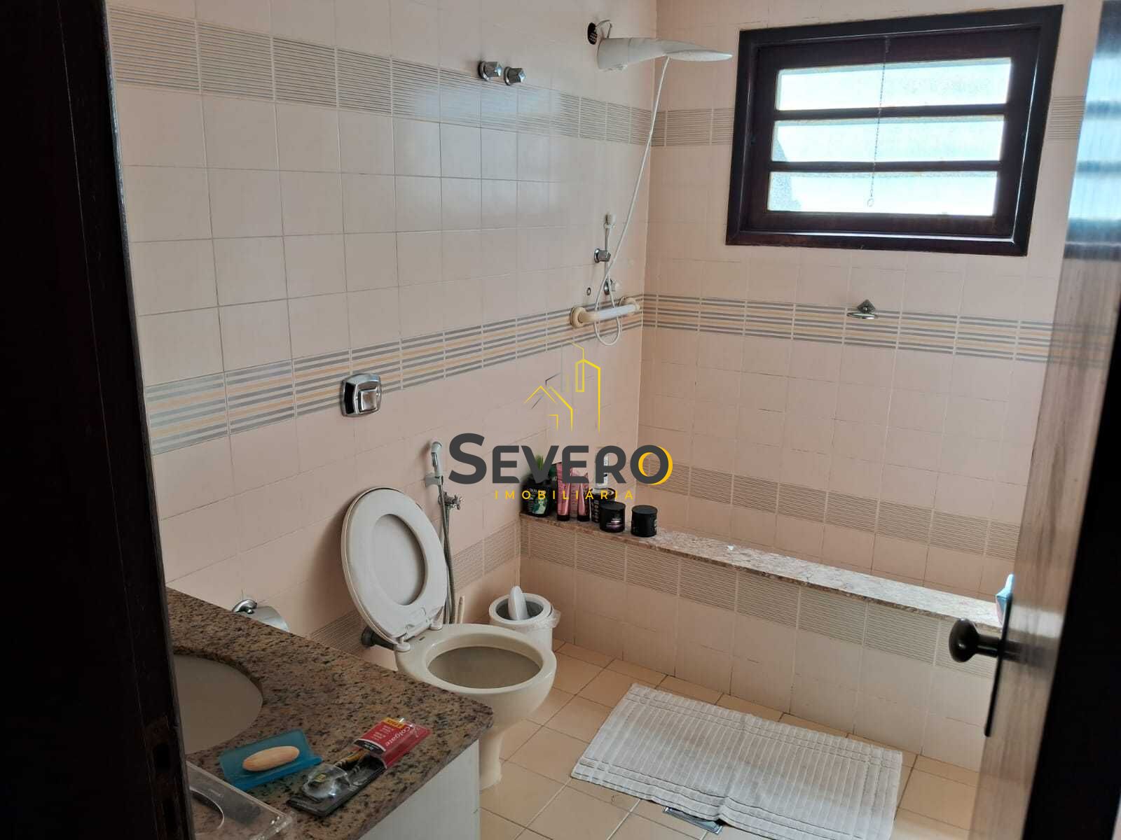 Casa à venda com 3 quartos, 246m² - Foto 15