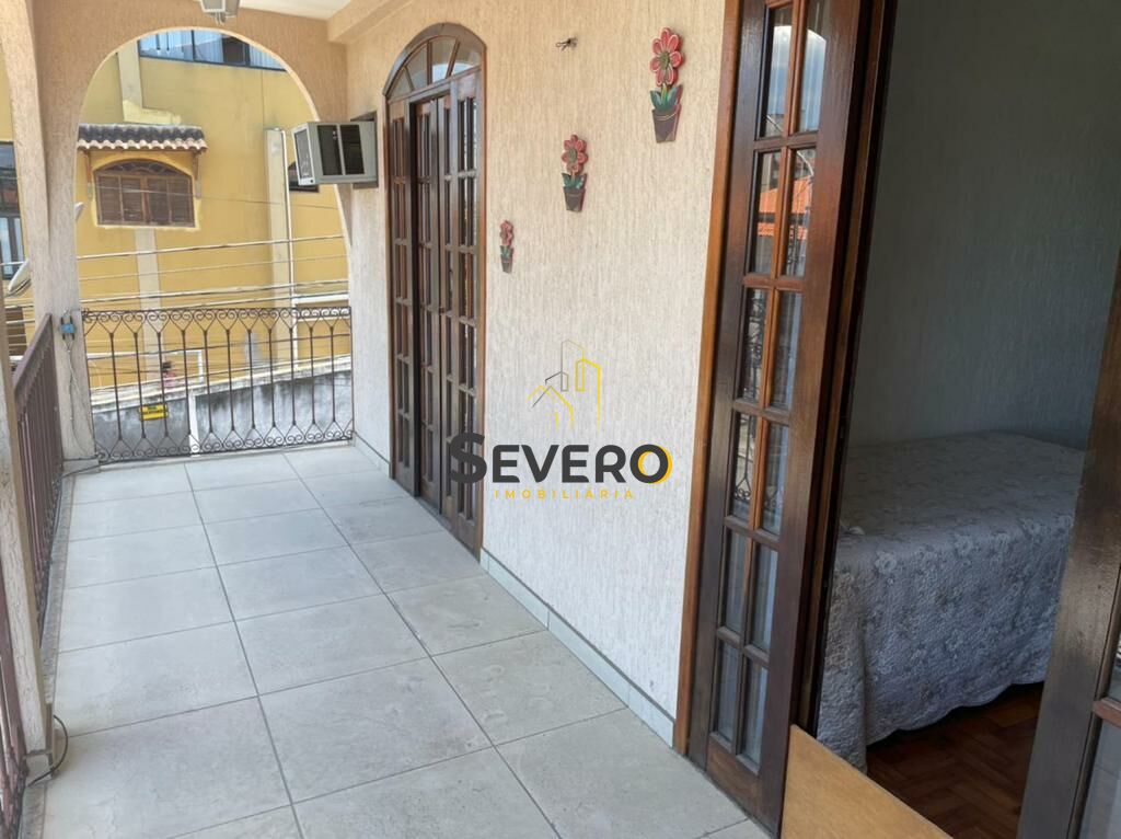 Casa à venda com 3 quartos, 299m² - Foto 5