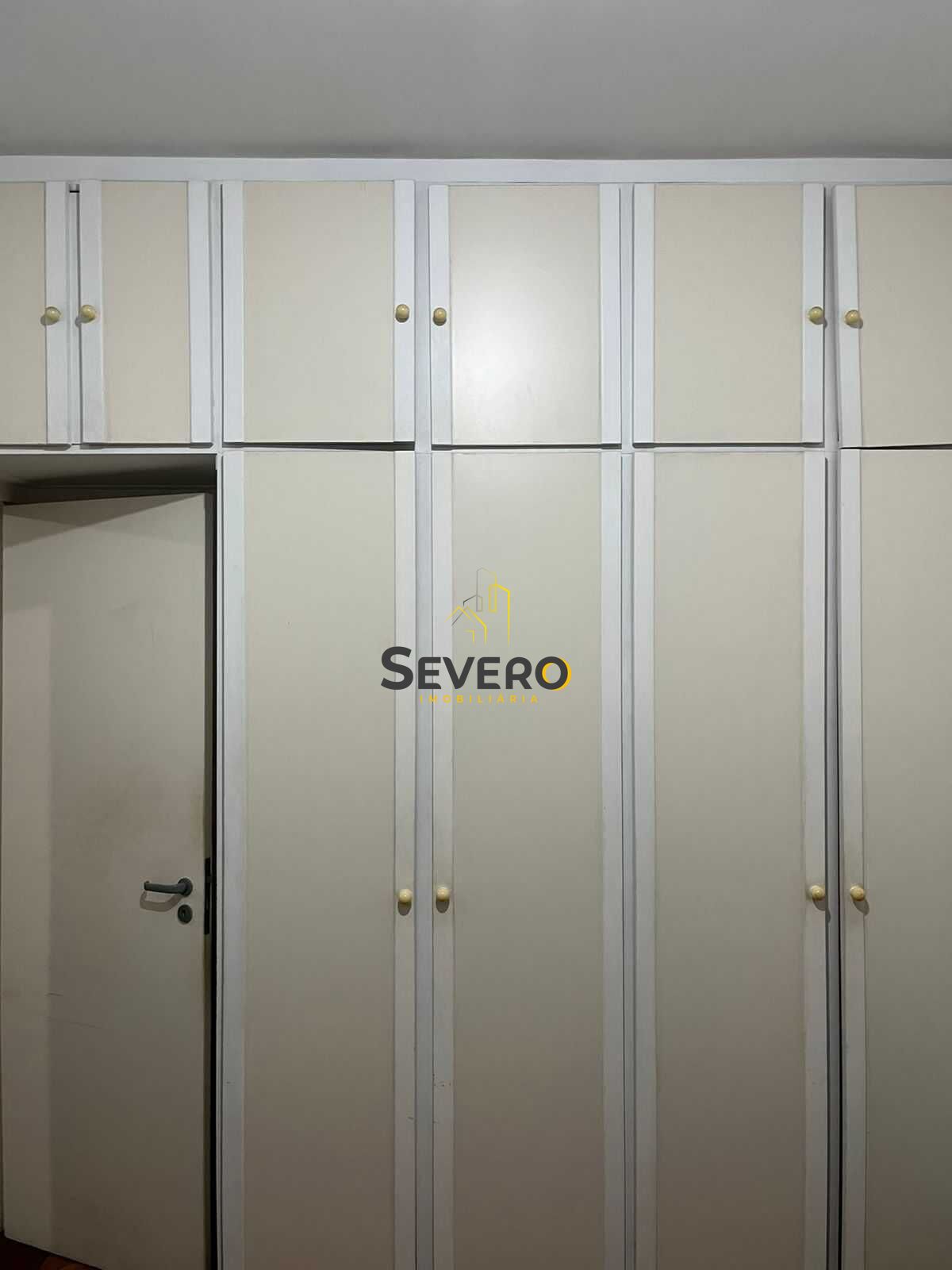 Apartamento à venda com 2 quartos, 75m² - Foto 13