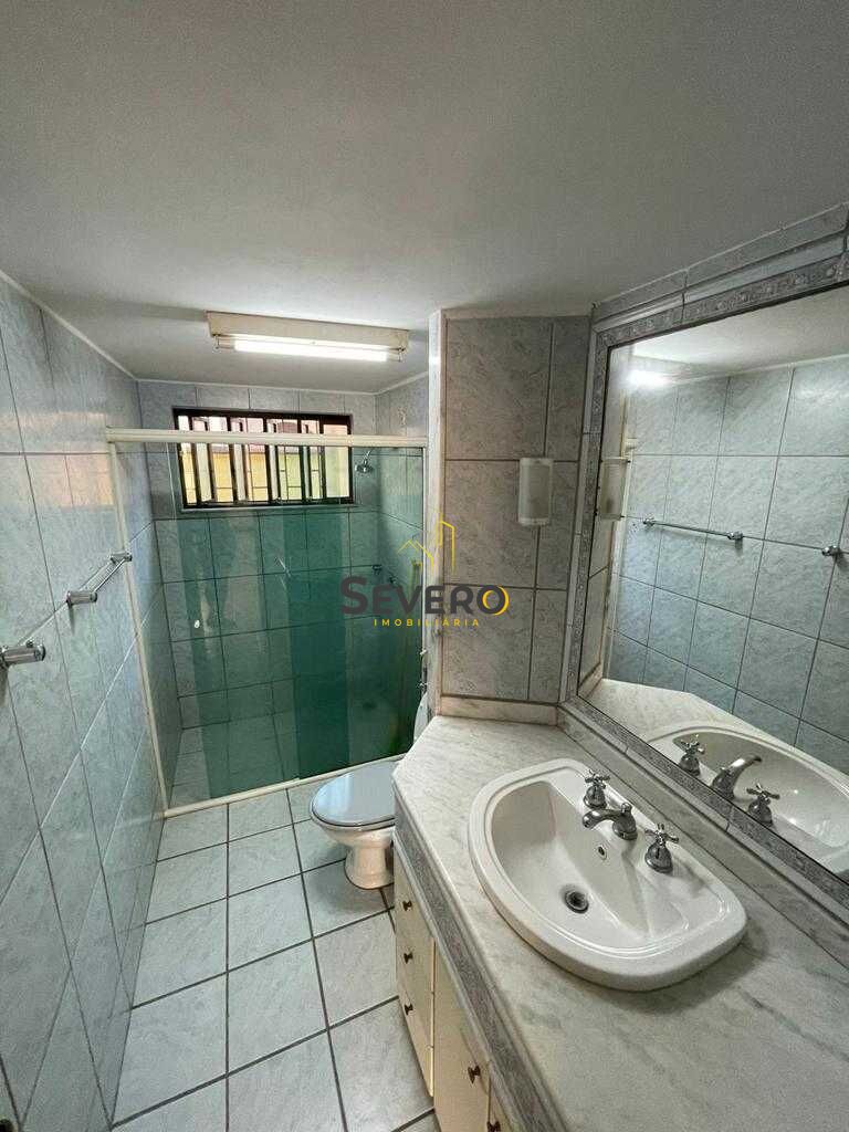 Casa à venda com 4 quartos, 360m² - Foto 12