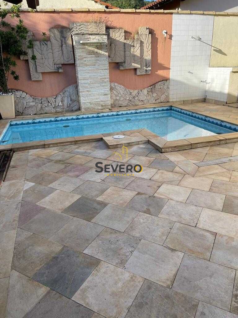 Casa à venda com 4 quartos, 360m² - Foto 3