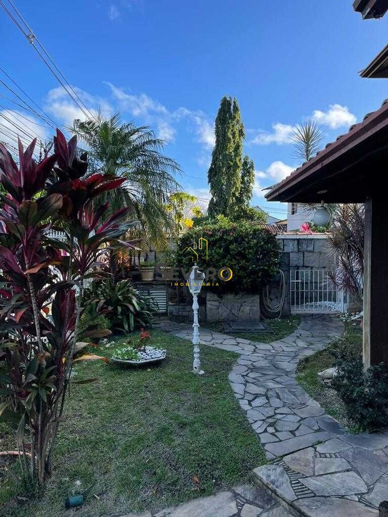 Casa à venda com 4 quartos, 360m² - Foto 5