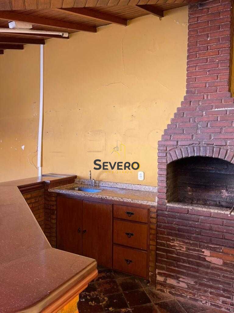 Casa à venda com 4 quartos, 360m² - Foto 25
