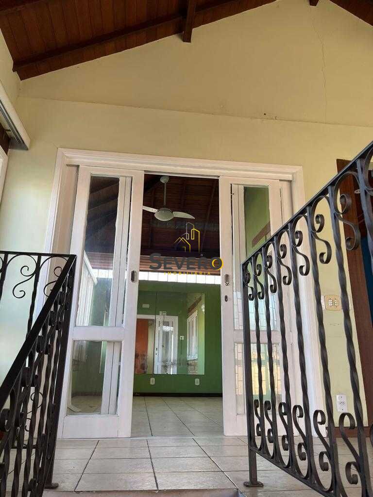 Casa à venda com 4 quartos, 360m² - Foto 15