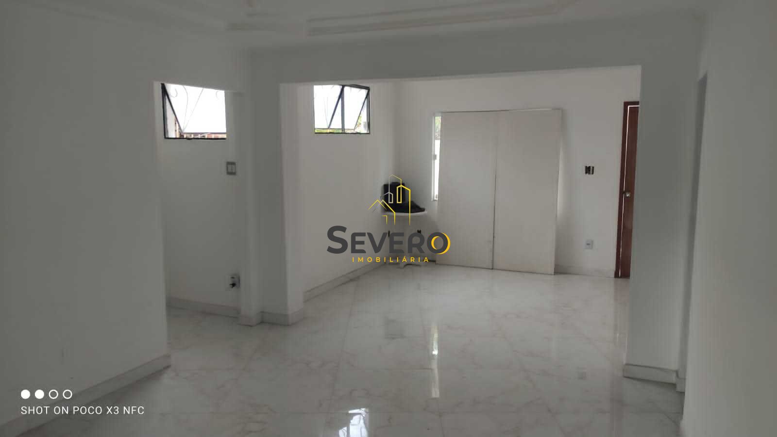 Casa à venda com 5 quartos, 430m² - Foto 10