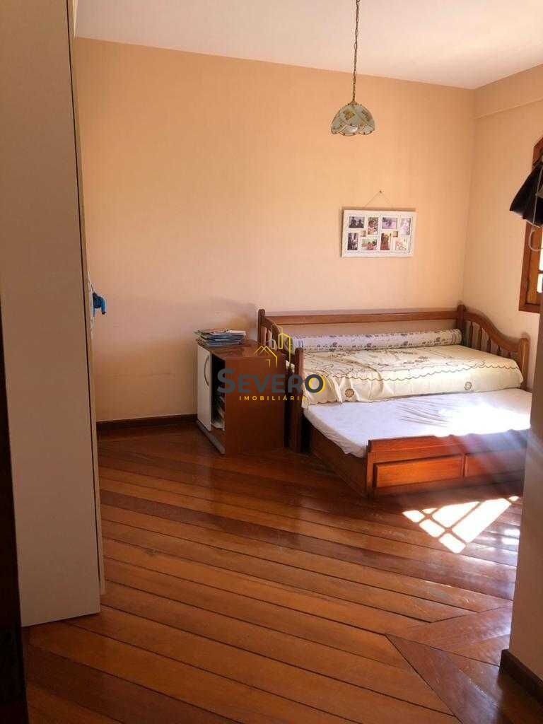 Casa à venda com 5 quartos, 300m² - Foto 15