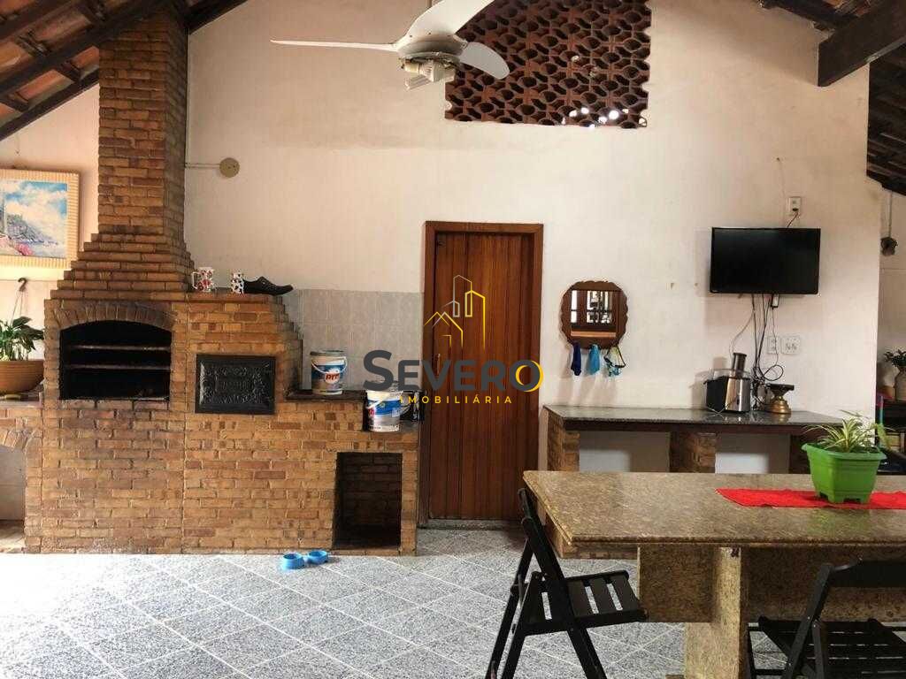 Casa à venda com 5 quartos, 300m² - Foto 9