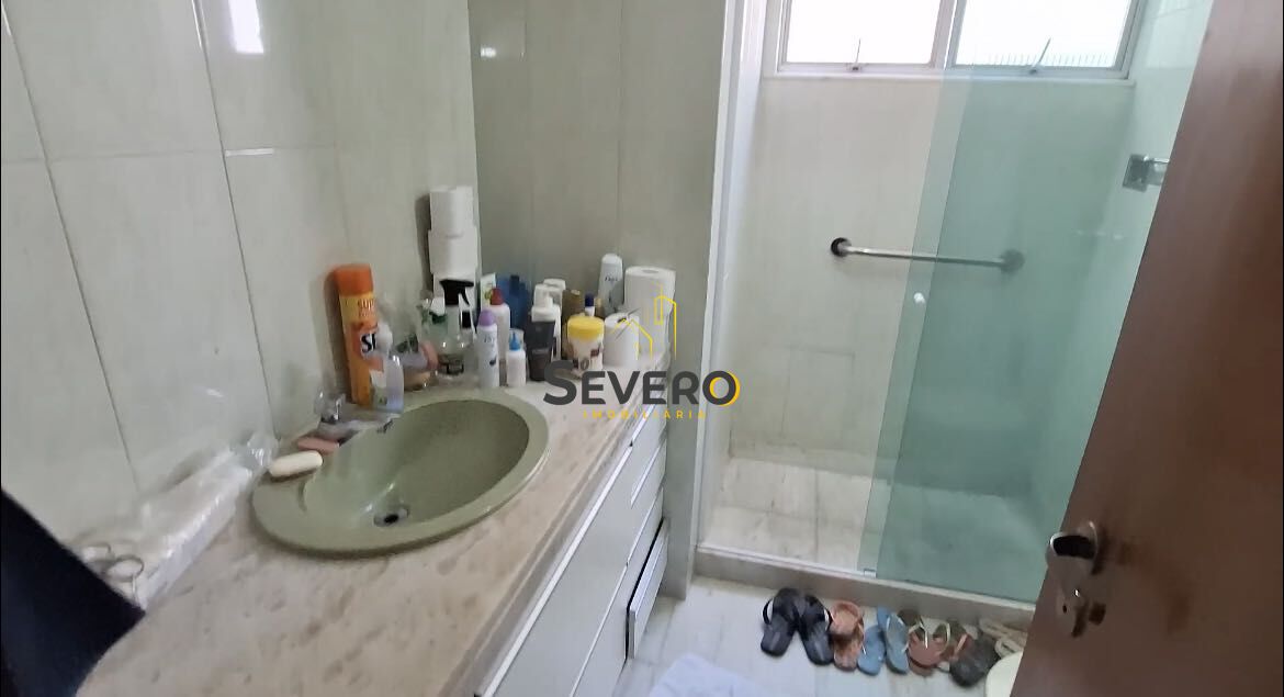 Apartamento à venda com 3 quartos, 180m² - Foto 14