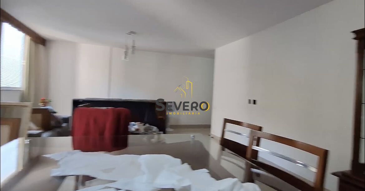 Apartamento à venda com 3 quartos, 180m² - Foto 5