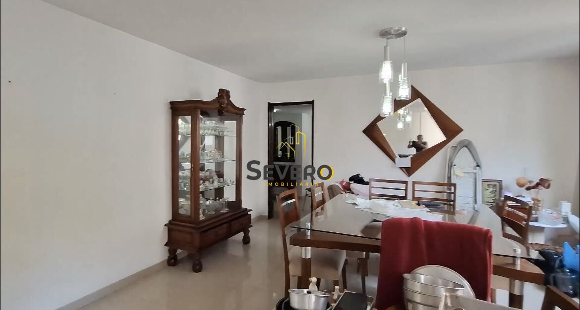 Apartamento à venda com 3 quartos, 180m² - Foto 3