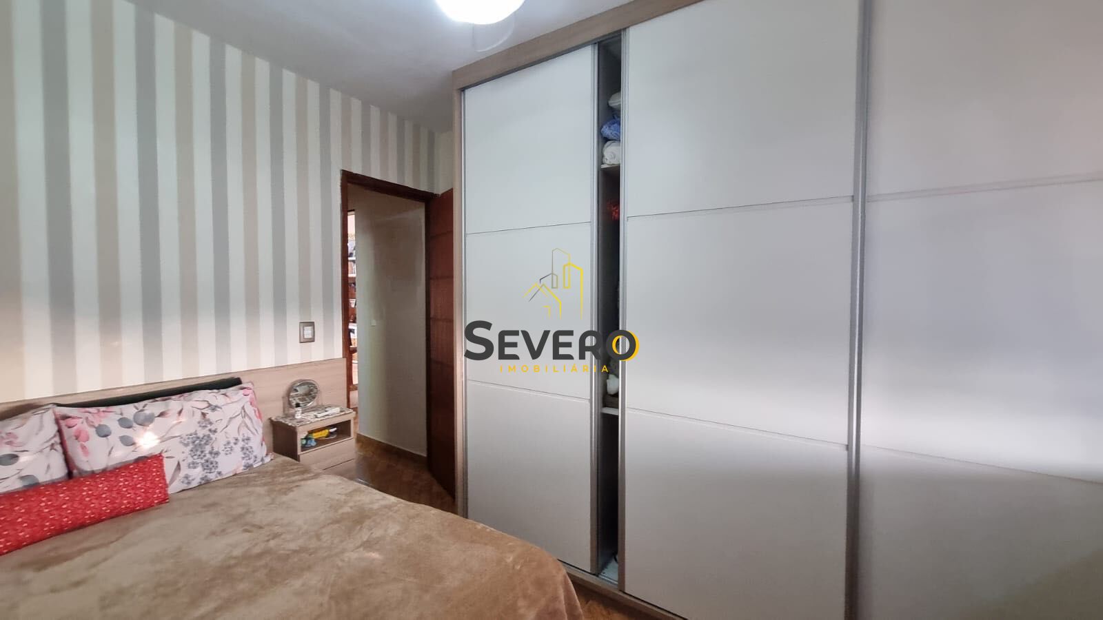 Apartamento à venda com 2 quartos, 80m² - Foto 16