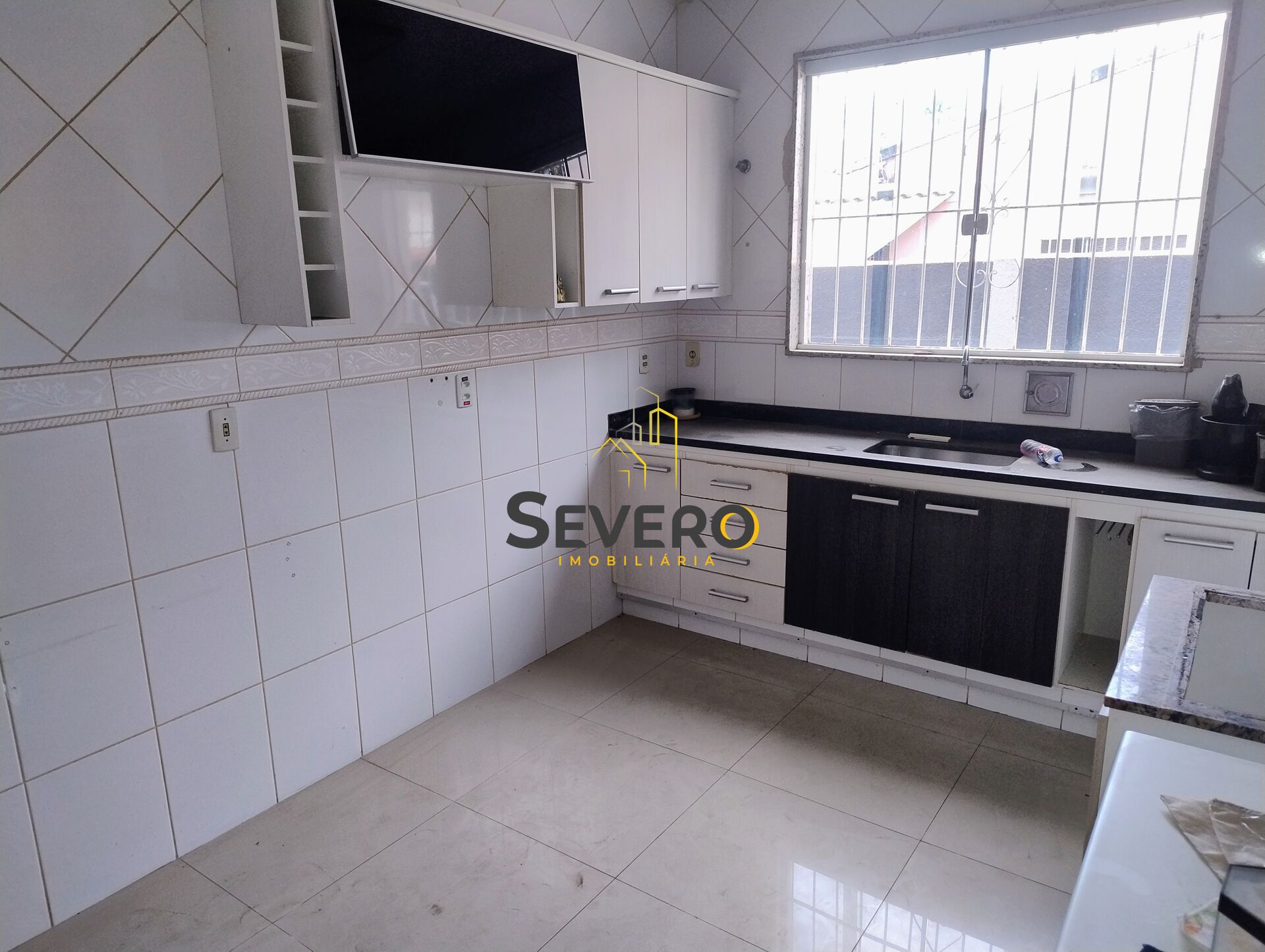 Casa à venda com 3 quartos, 90m² - Foto 16