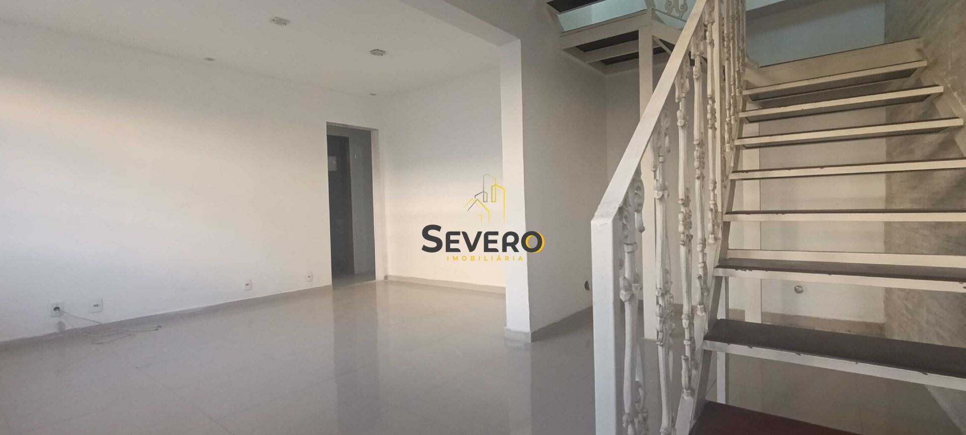 Casa à venda com 3 quartos, 290m² - Foto 5