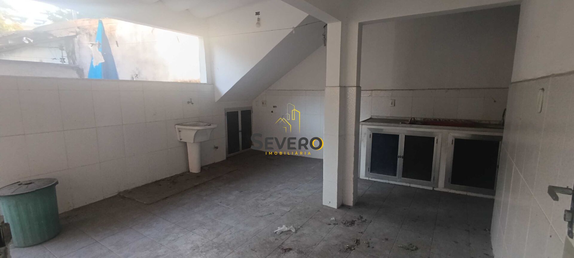 Casa à venda com 3 quartos, 290m² - Foto 14