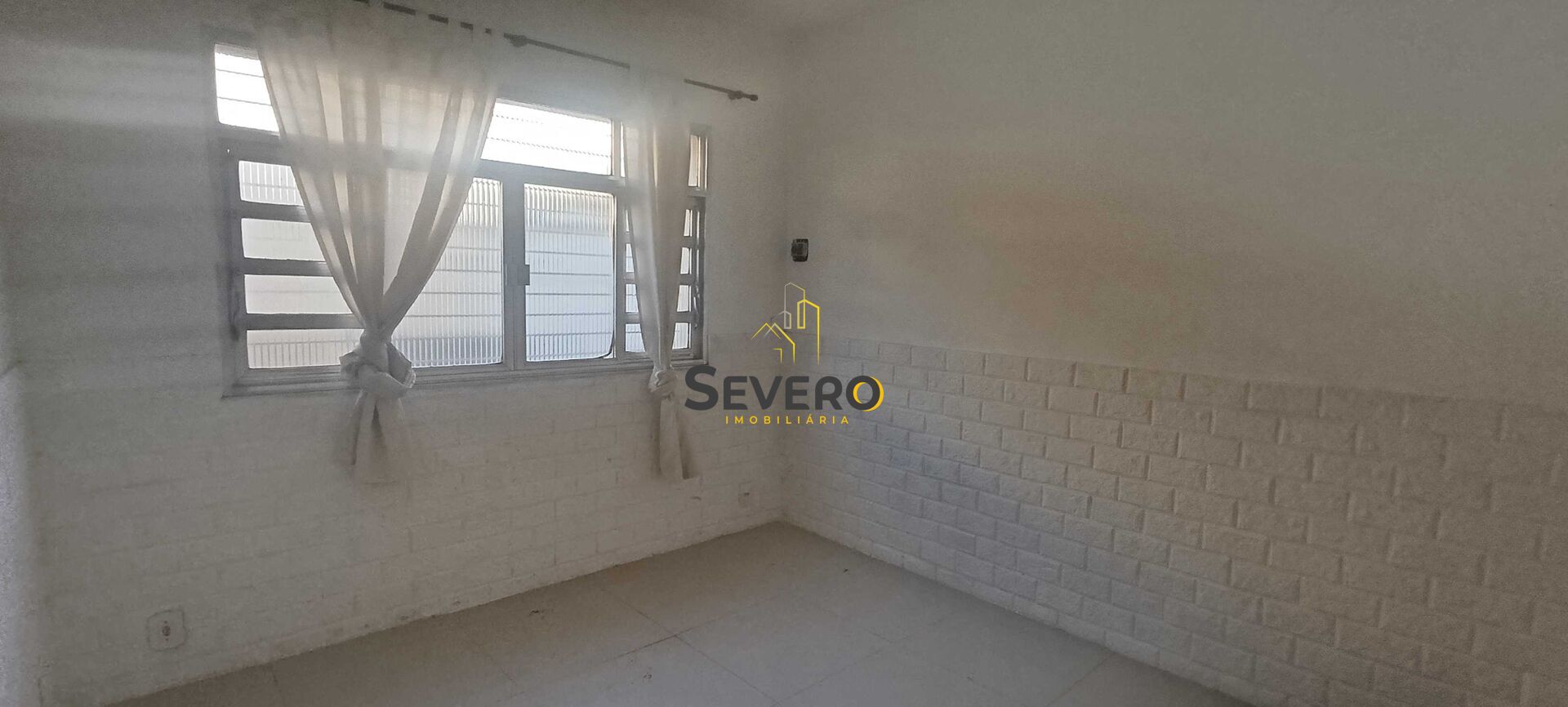 Casa à venda com 3 quartos, 290m² - Foto 7