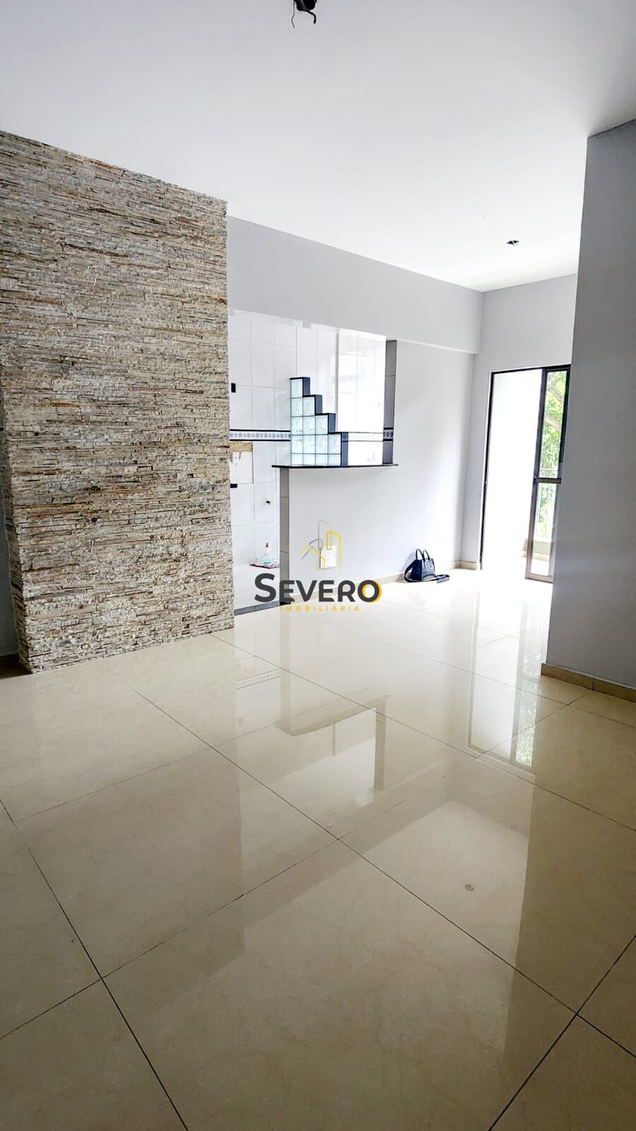 Apartamento à venda com 2 quartos, 65m² - Foto 1