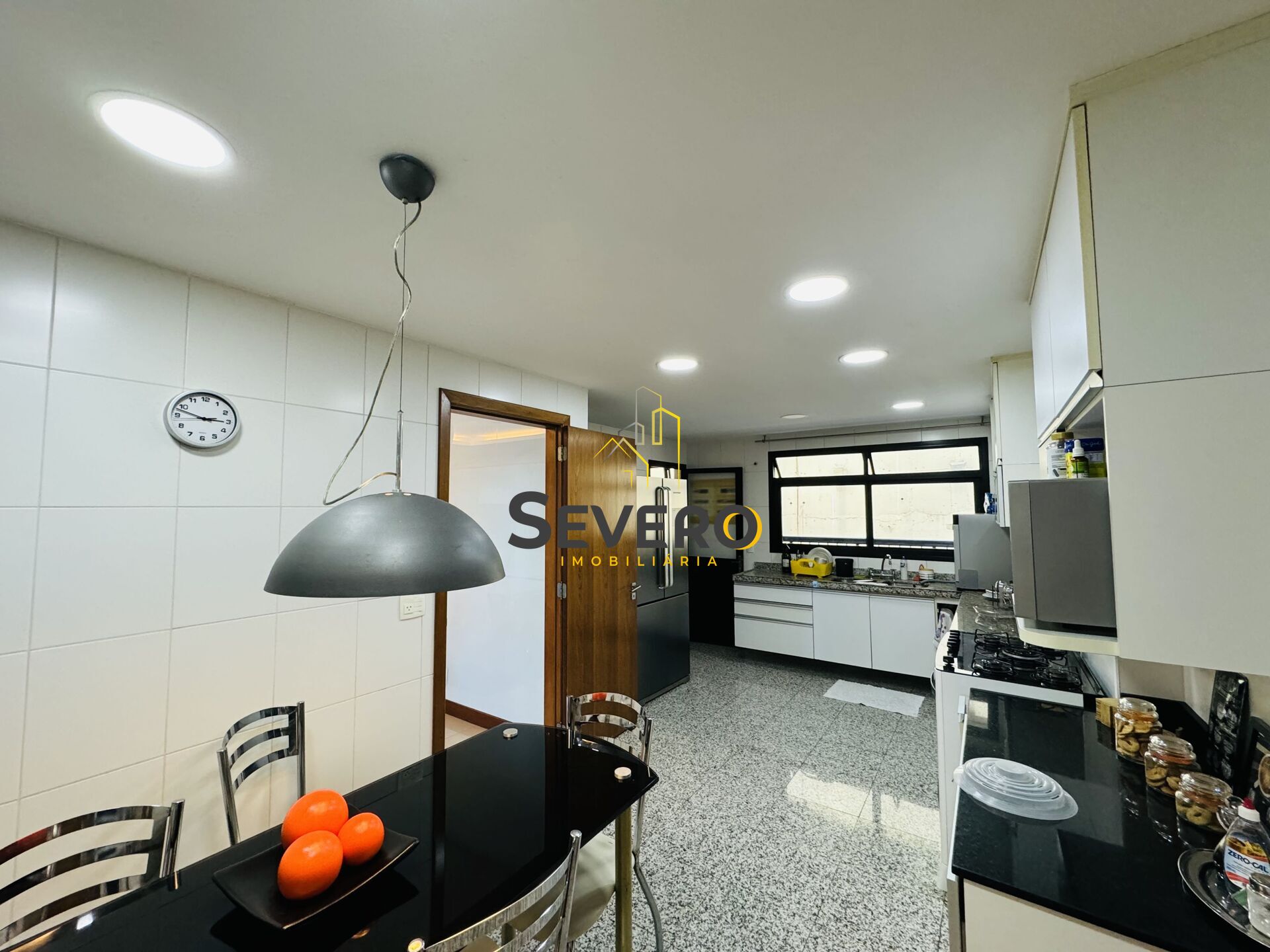 Apartamento à venda com 4 quartos, 326m² - Foto 12