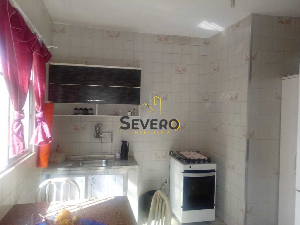 Casa à venda com 2 quartos, 80m² - Foto 9