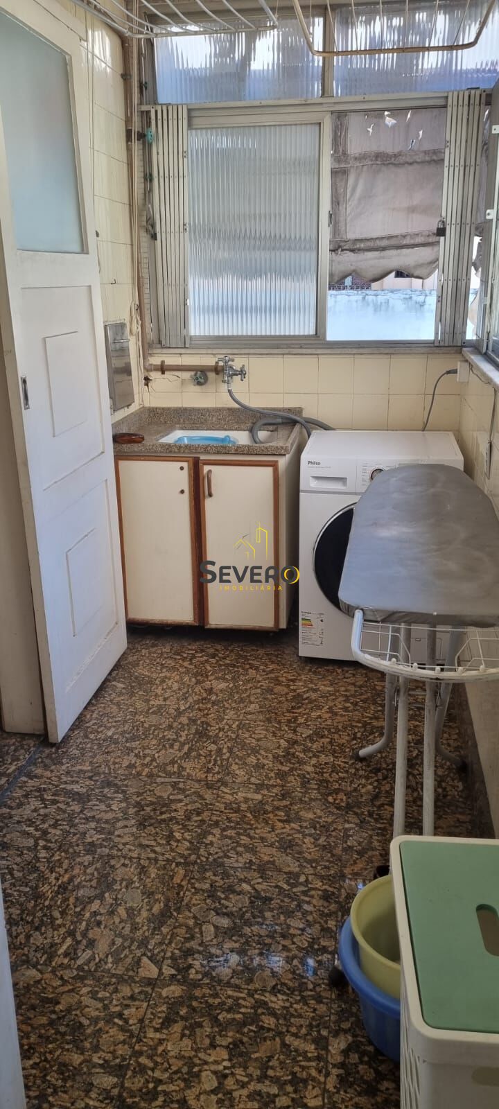 Apartamento à venda com 4 quartos, 180m² - Foto 17