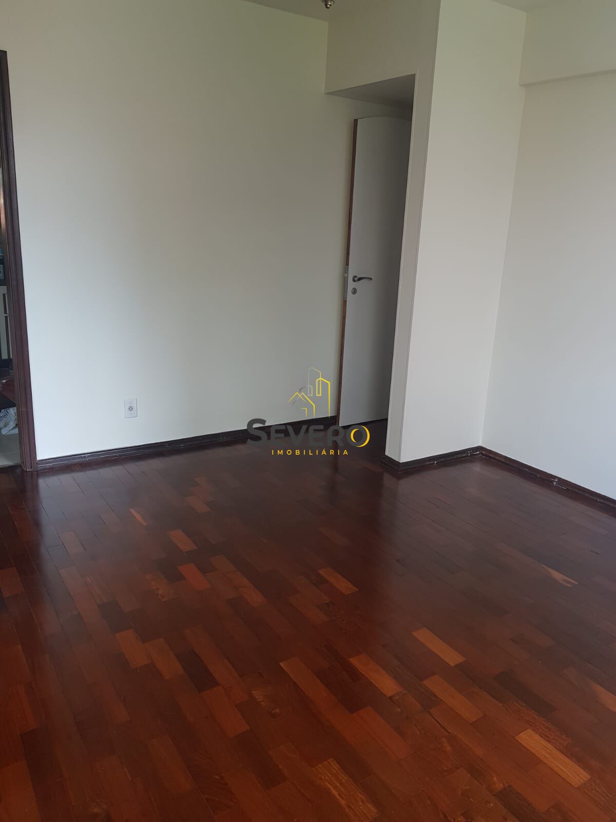 Apartamento à venda com 4 quartos, 180m² - Foto 8