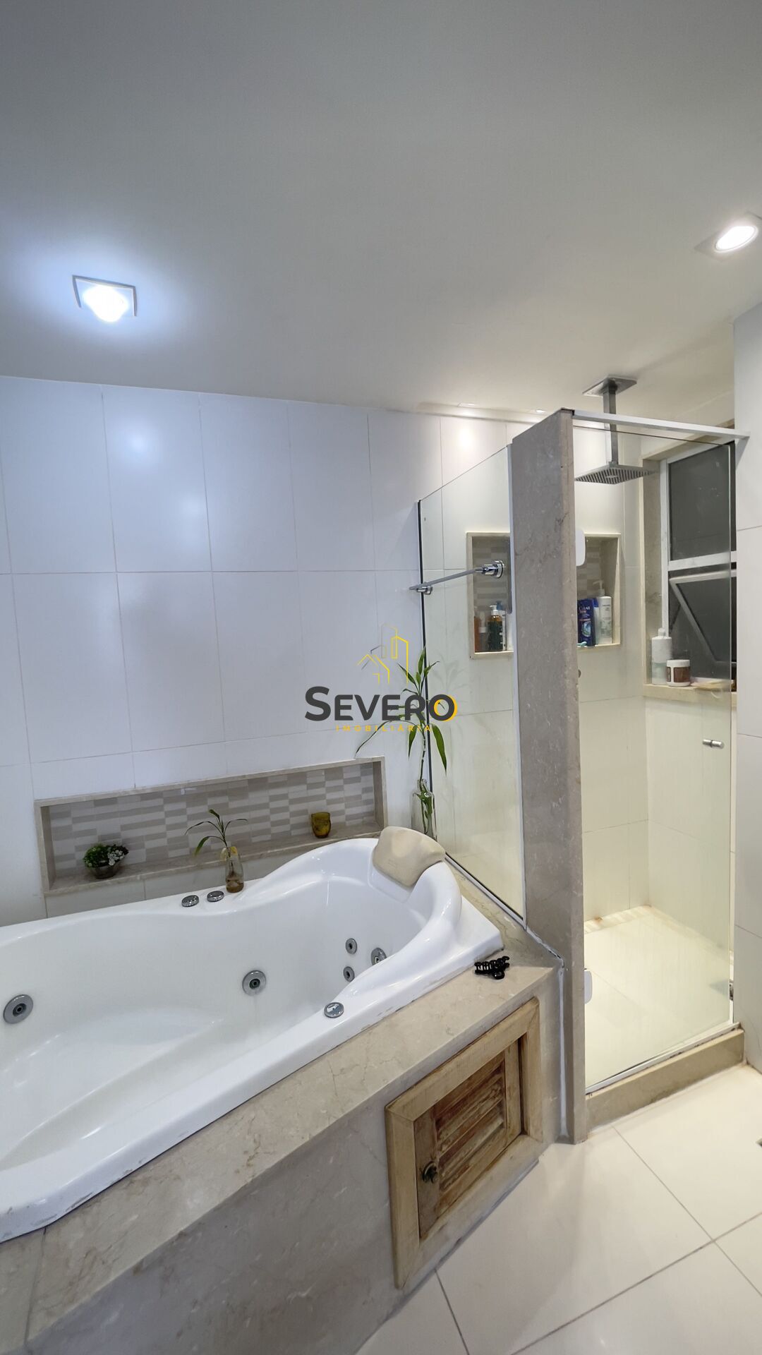 Apartamento à venda com 4 quartos, 229m² - Foto 47