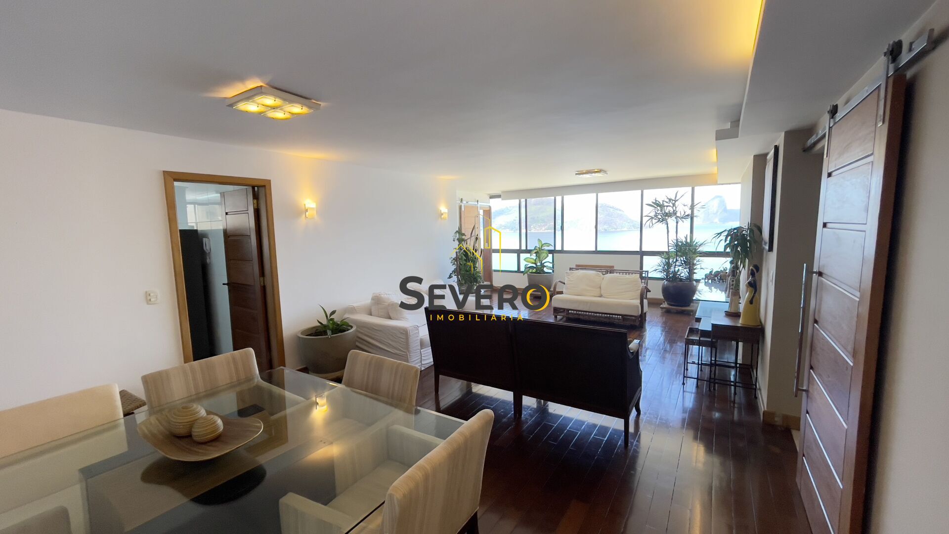 Apartamento à venda com 4 quartos, 229m² - Foto 4