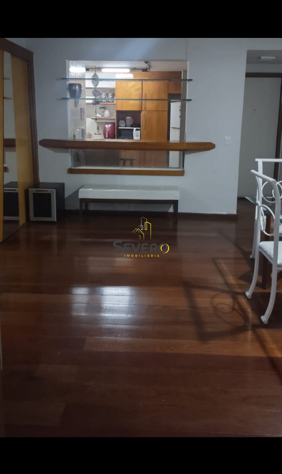 Apartamento à venda com 3 quartos, 110m² - Foto 1