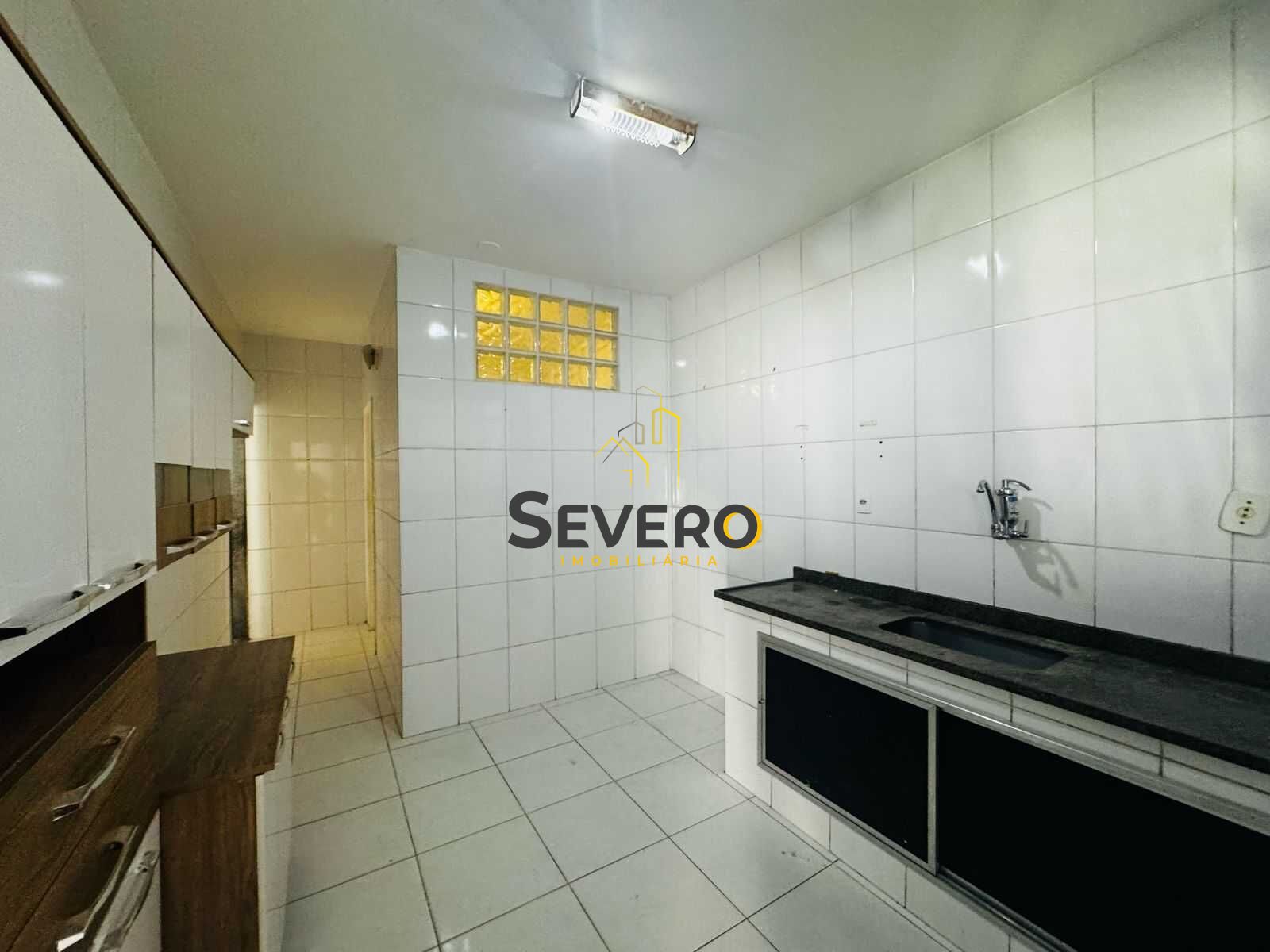Casa à venda com 2 quartos, 96m² - Foto 3