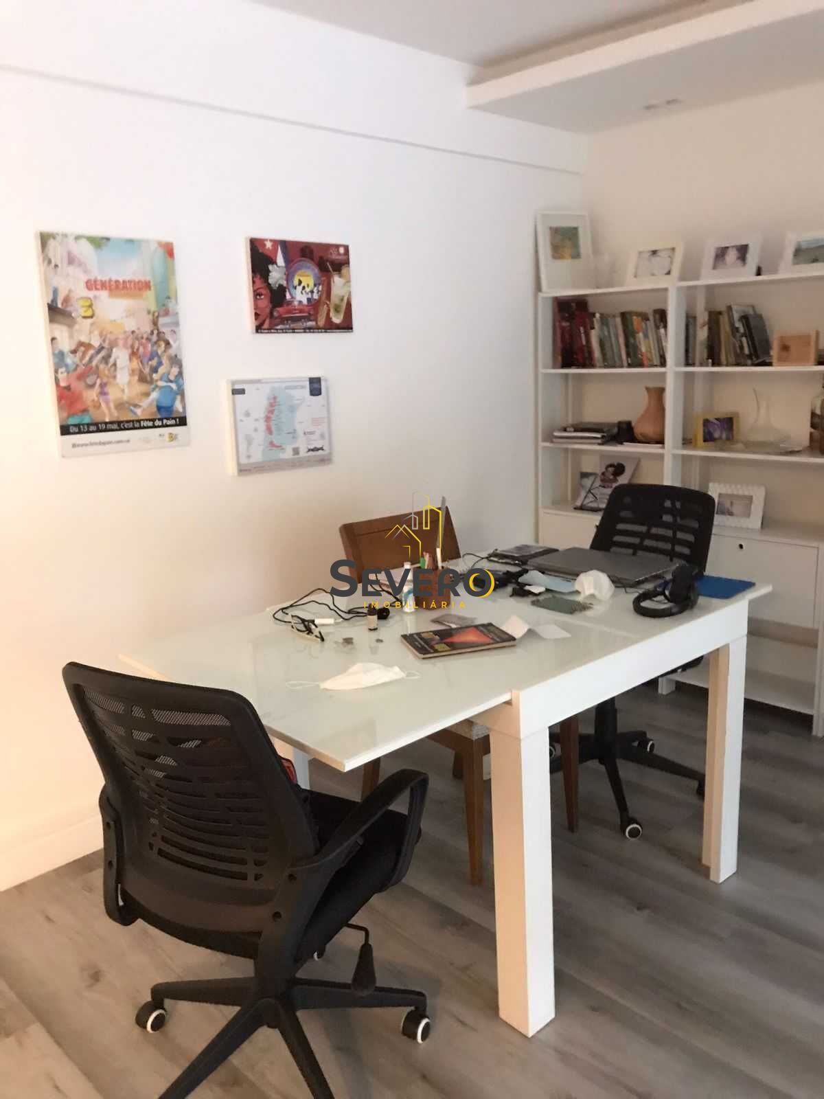 Apartamento à venda com 2 quartos, 80m² - Foto 3