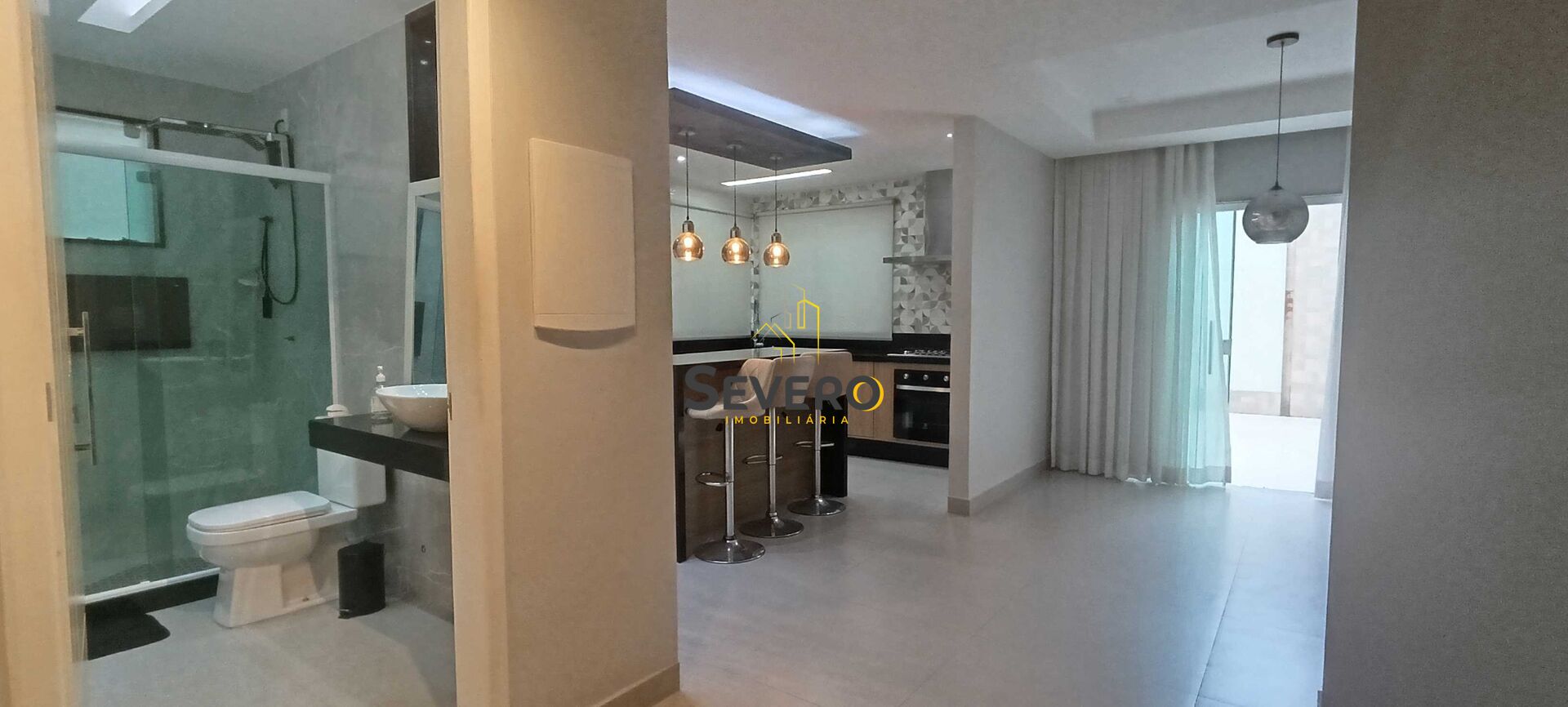 Casa à venda com 3 quartos, 170m² - Foto 2