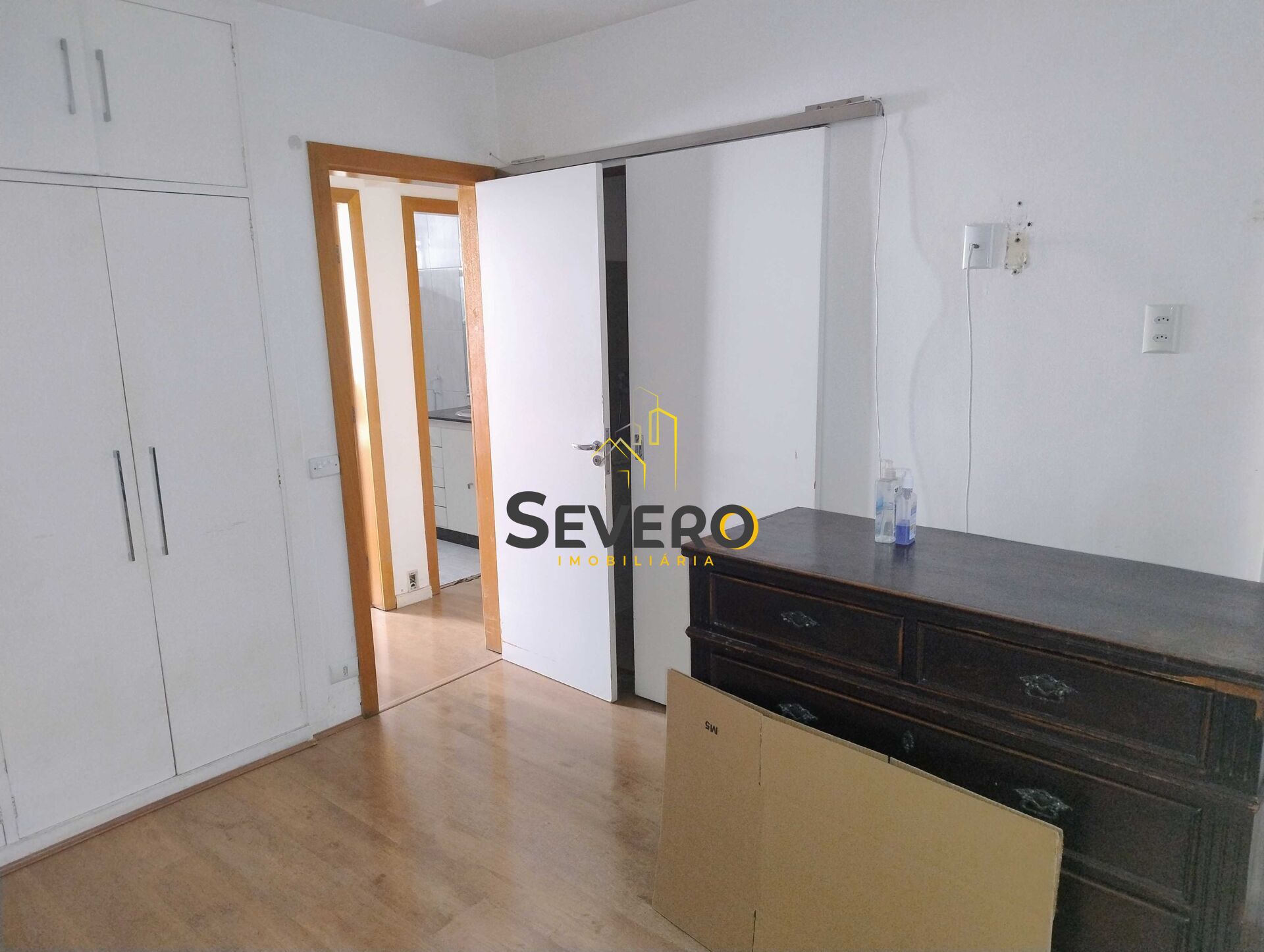 Apartamento à venda com 3 quartos, 100m² - Foto 3