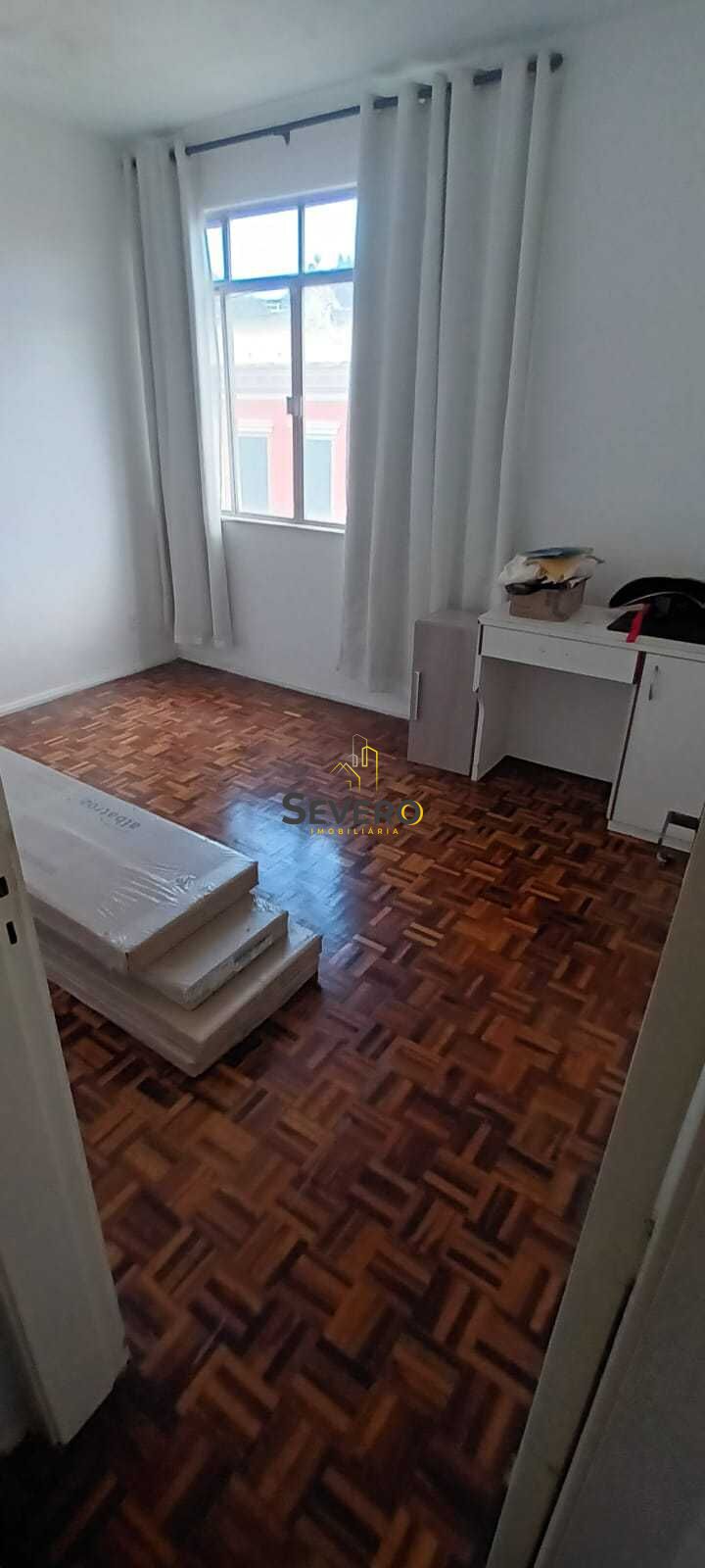 Apartamento à venda com 2 quartos, 78m² - Foto 4