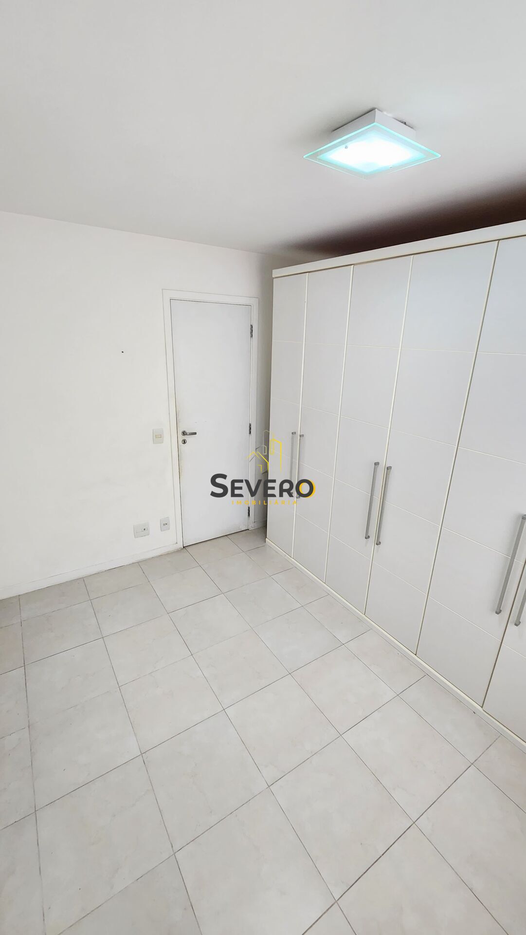 Apartamento à venda com 2 quartos, 95m² - Foto 12